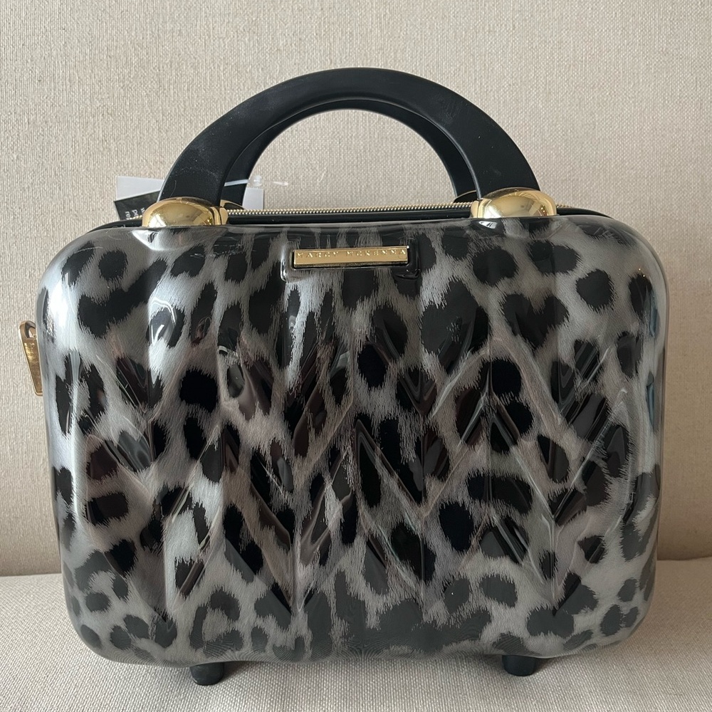 Elegant Leopard Print Cosmetic/Travel Case